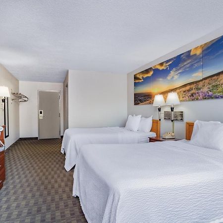Days Inn By Wyndham Cambridge Ngoại thất bức ảnh