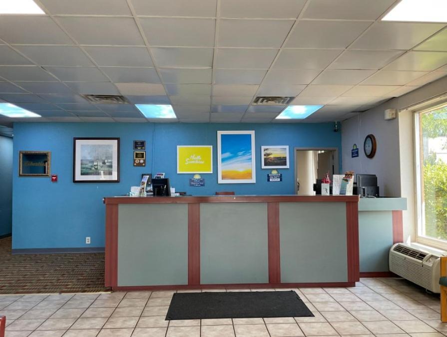 Days Inn By Wyndham Cambridge Ngoại thất bức ảnh