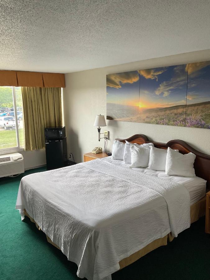 Days Inn By Wyndham Cambridge Ngoại thất bức ảnh