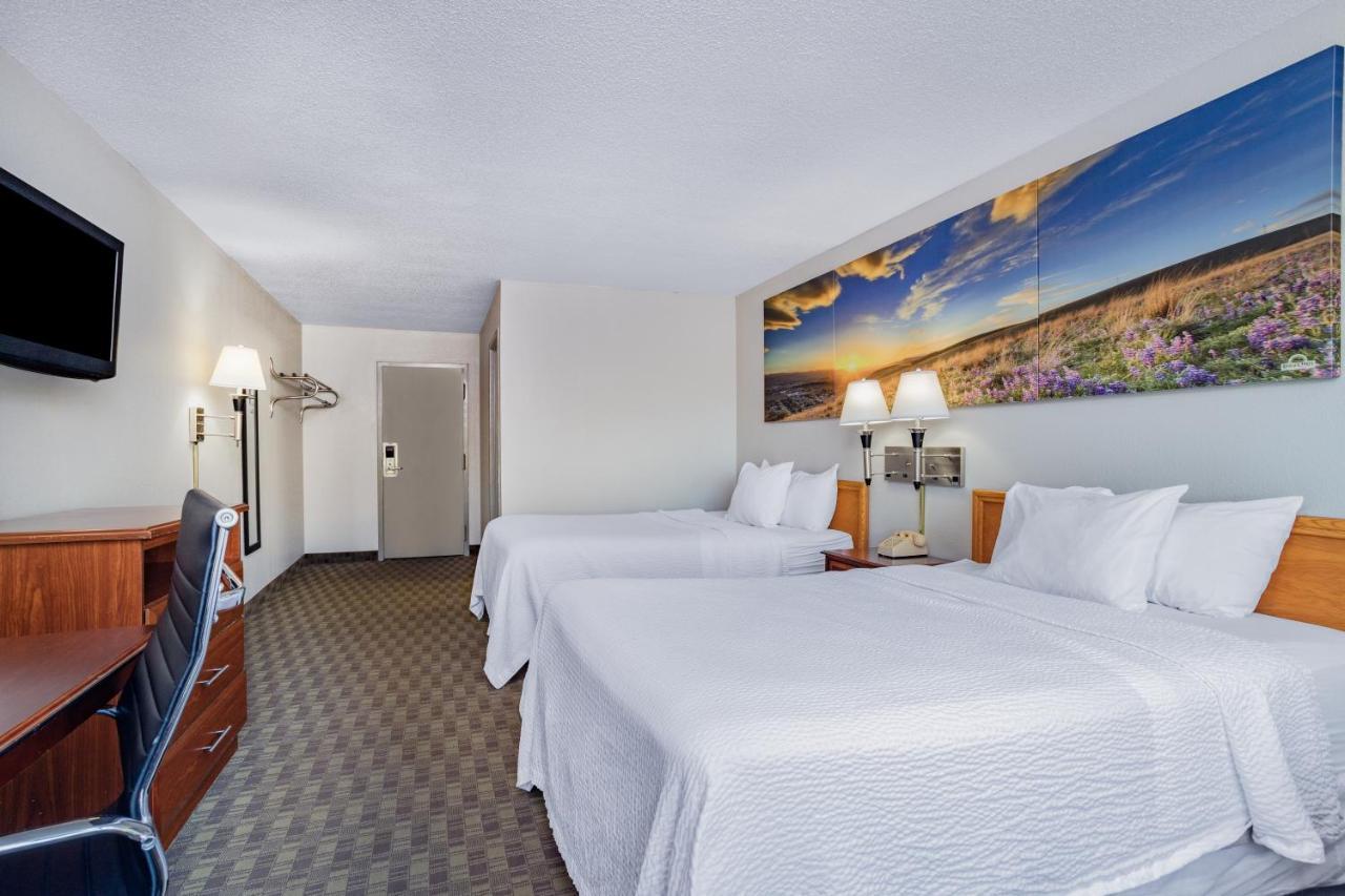 Days Inn By Wyndham Cambridge Ngoại thất bức ảnh